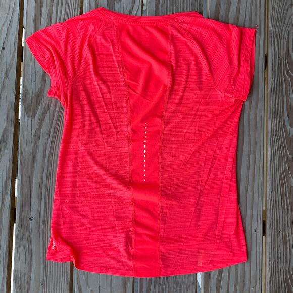 Lightweight Exercise Tee - Picture 4 of 4